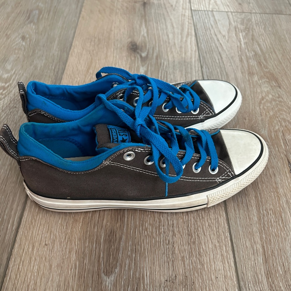 Converse sneakers black and blue - almost new - Men’s 7/ Women’s 9